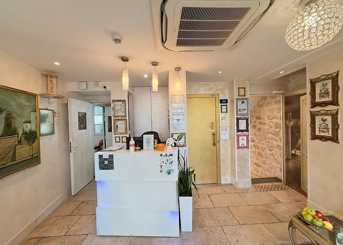 Le Pavillon Hotel Parijs